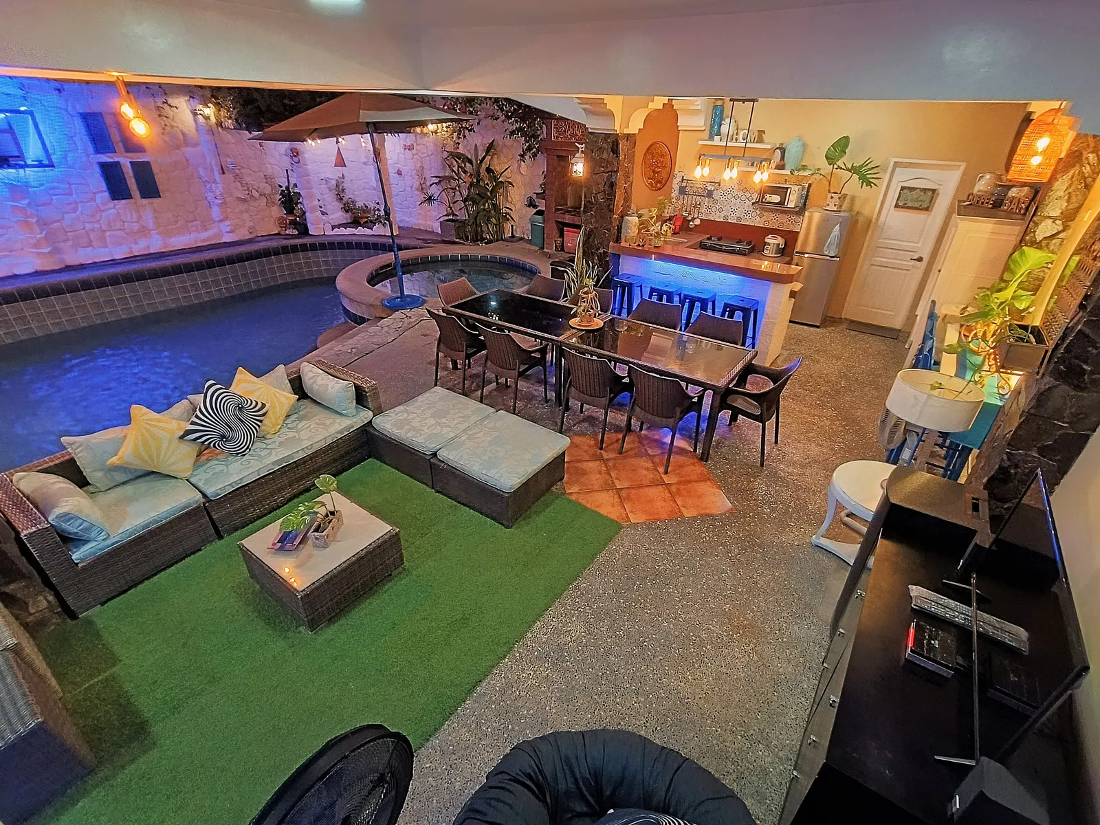The lounge and bar at night